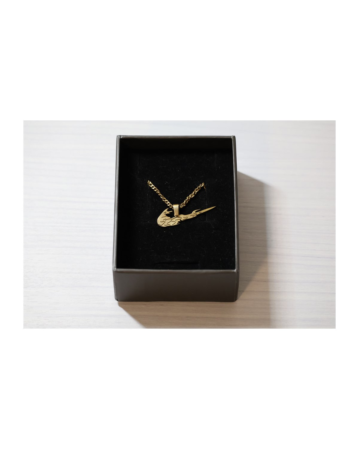Nike / Swoosh Chain — detail